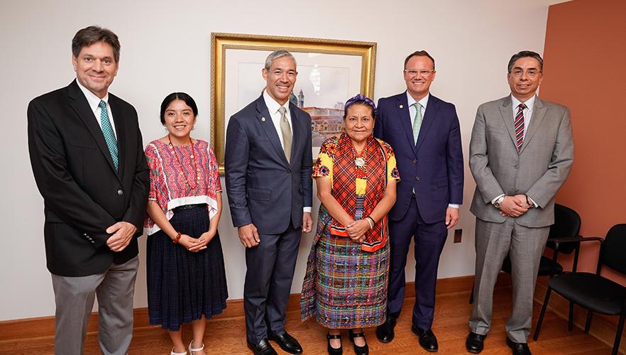 Rigoberta Menchú Tum活动照片3