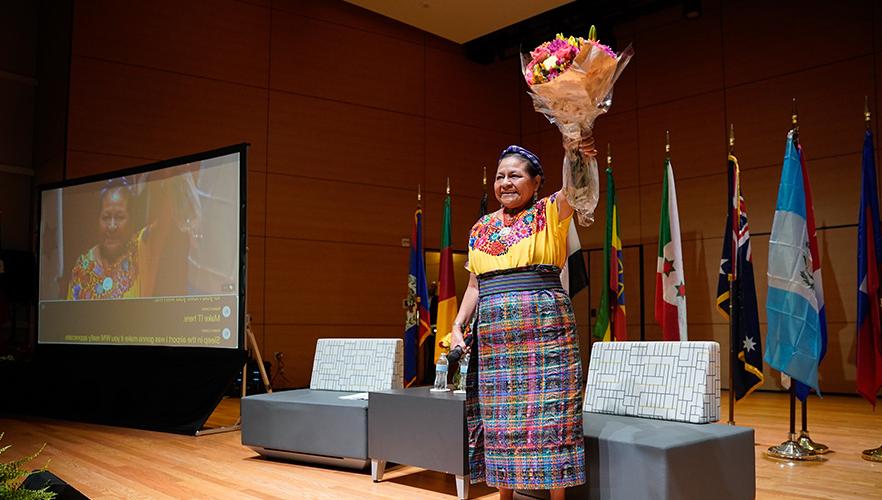 Rigoberta Menchú Tum活动照片4